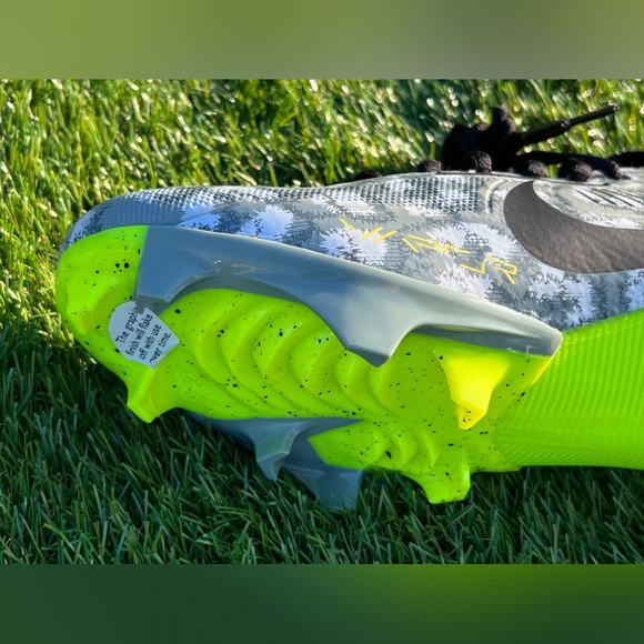 $125 Nike Vapor Edge Pro 360 2 Volt Football Cleats- FB8443-703 10-14 - Picture 5 of 9